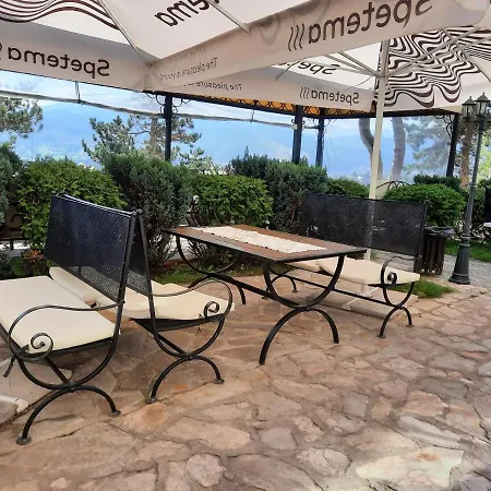 Hotel студио в 4 звезди, град