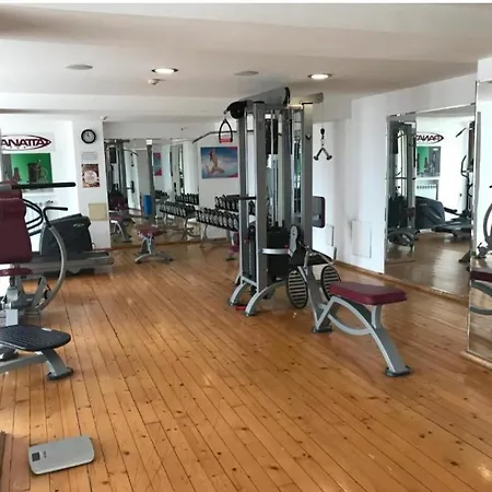 Hotel студио в 4 звезди, град